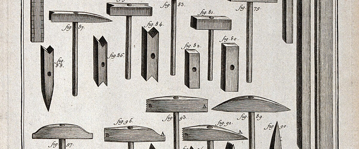 Planche gravée du XVIIIe siècle montrant des outils de maçon et des détails de maçonnerie